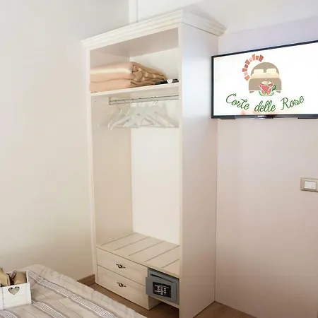 فندق مبيت وإفطار Corte Delle Rose كستليوني ديلي ستفييرا
