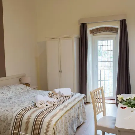 Corte Delle Rose 4* كستليوني ديلي ستفييرا