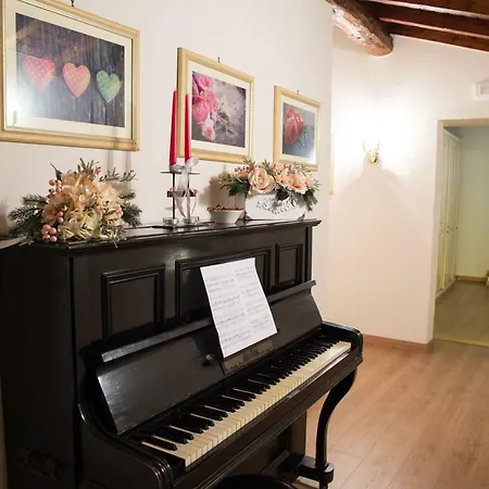 Corte Delle Rose فندق مبيت وإفطار 4*